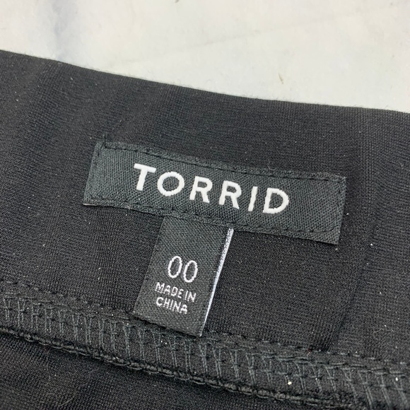 Torrid Runway Collection Black Lattice Ponte Skirt - Picture 5 of 8